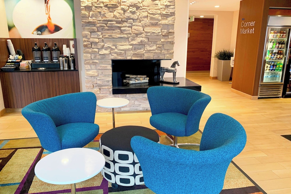 Fairfield Inn & Suites by Marriott Denver Tech Center South - carbon neutral hotel in Littleton