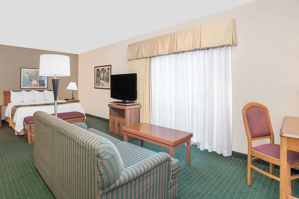 Hawthorn Extended Stay by Wyndham Green Bay - photo 12