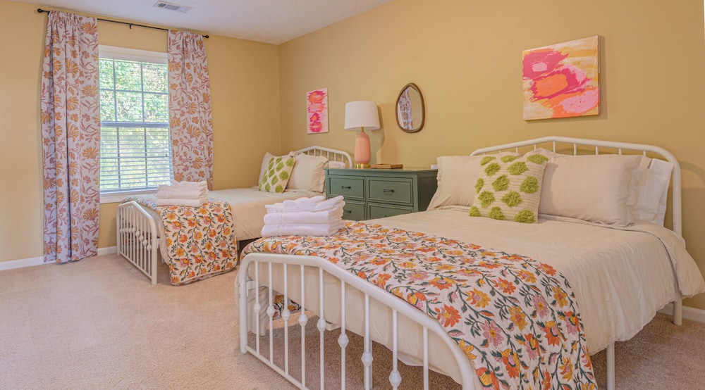 Spacious Gem Near Fort Moore - last minute hotel in Columbus