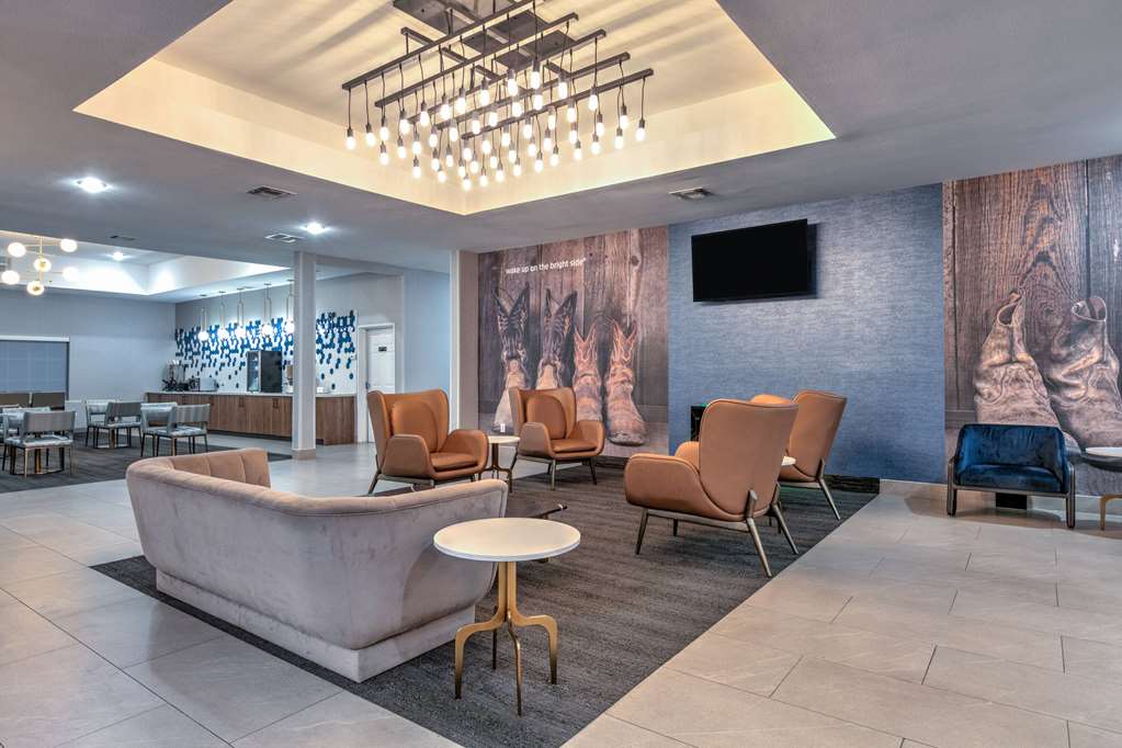 La Quinta Inn & Suites by Wyndham Decatur - photo 6