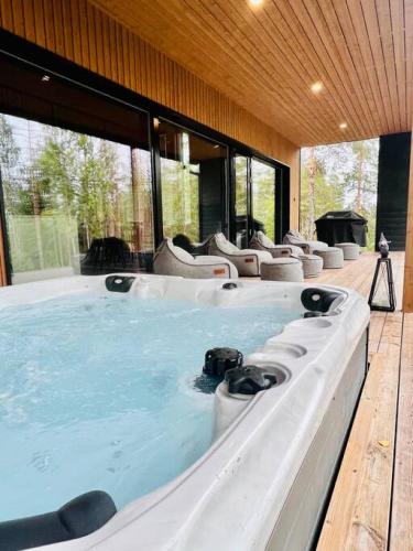 Himos Villa Aurinkorinne — 4-Star Luxury Hotel in Jaemsae, Finland