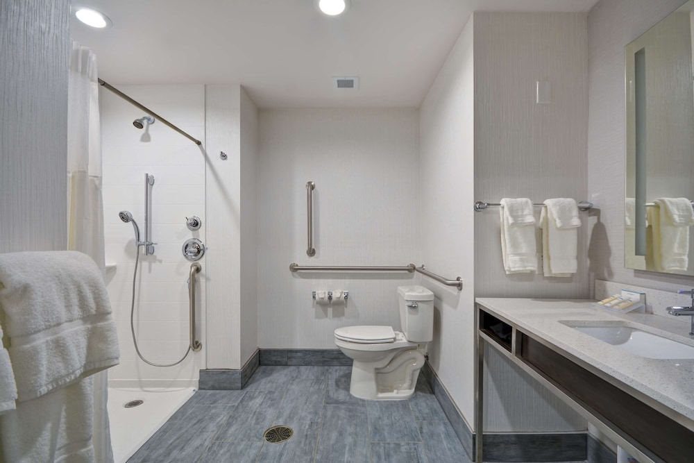 Hilton Garden Inn Tulsa Broken Arrow - photo 18