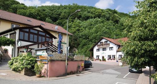 Hotel Berg - carbon neutral hotel in Bolanden