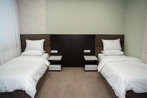 Hotel VinoGrad — Haisyn — photo 2