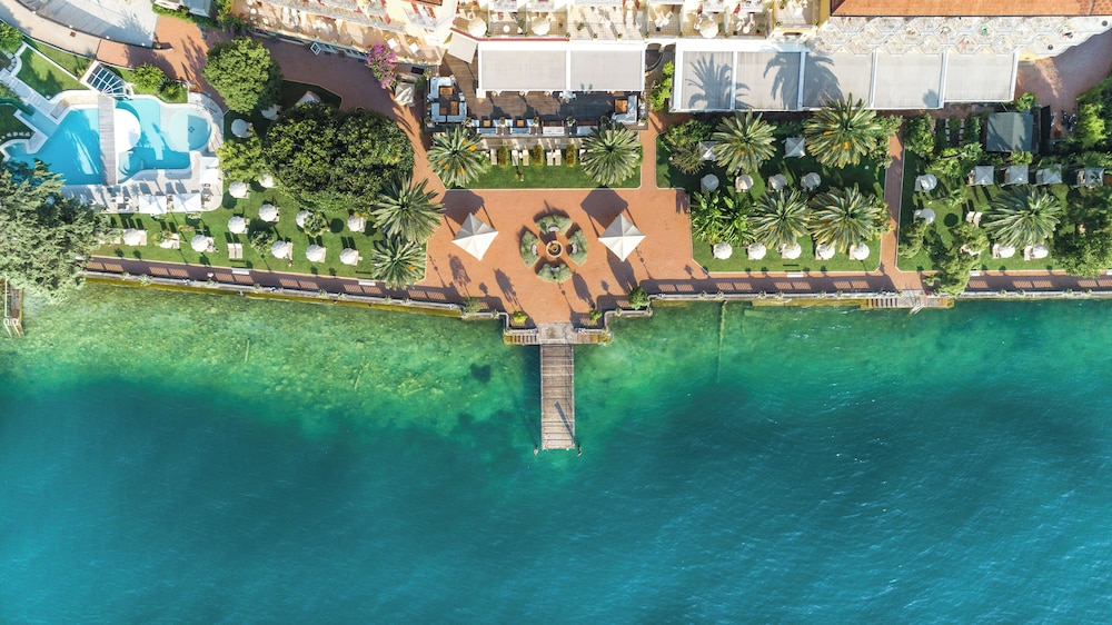 Grand Hotel Fasano - carbon neutral hotel in Gardone Riviera
