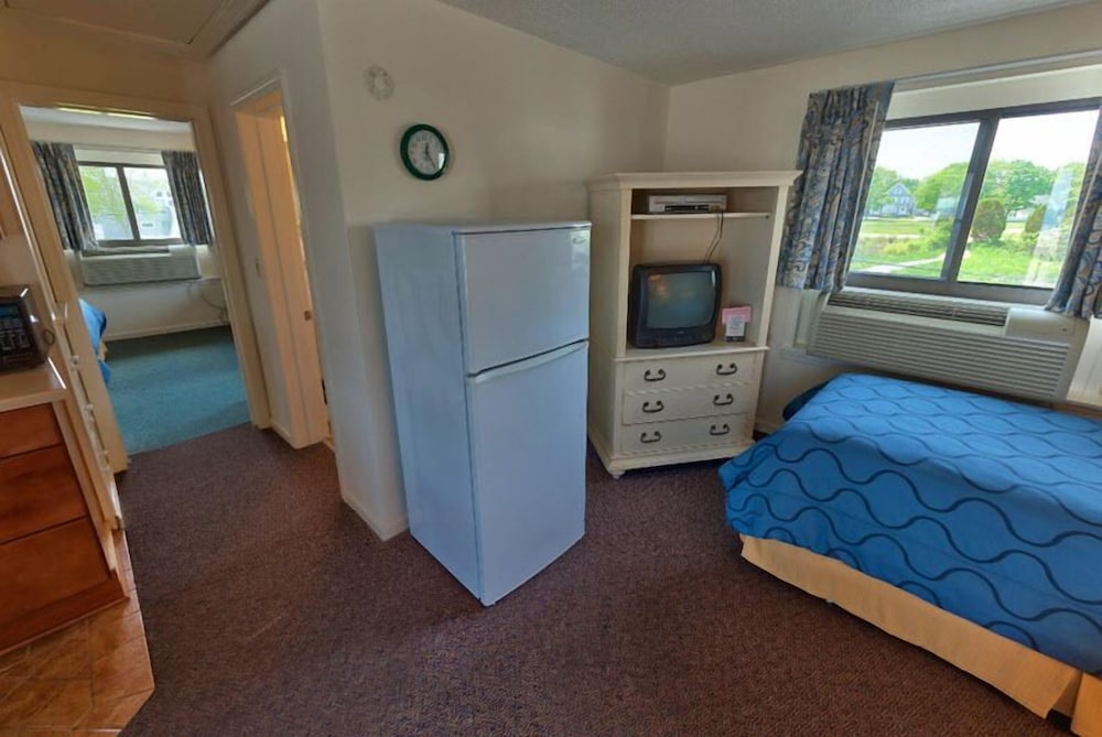 Sands by the Sea Motel - photo 8
