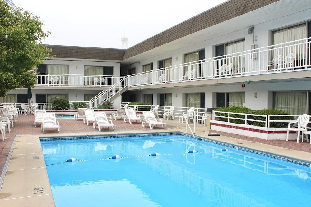 Impala Island Inn - photo 21