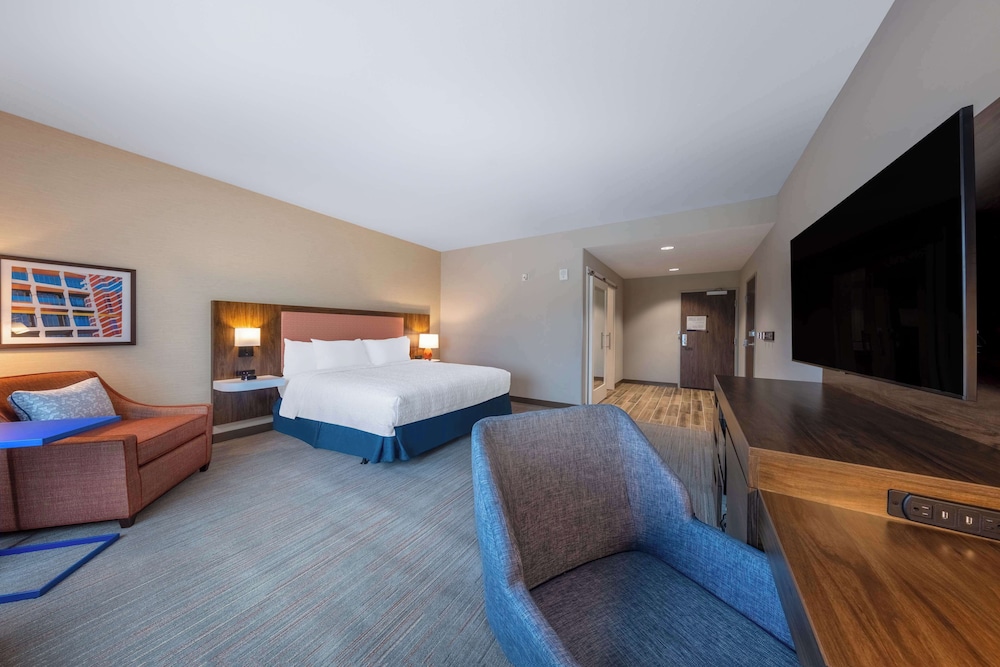 Hampton Inn by Hilton Kansas City Southeast - photo 9