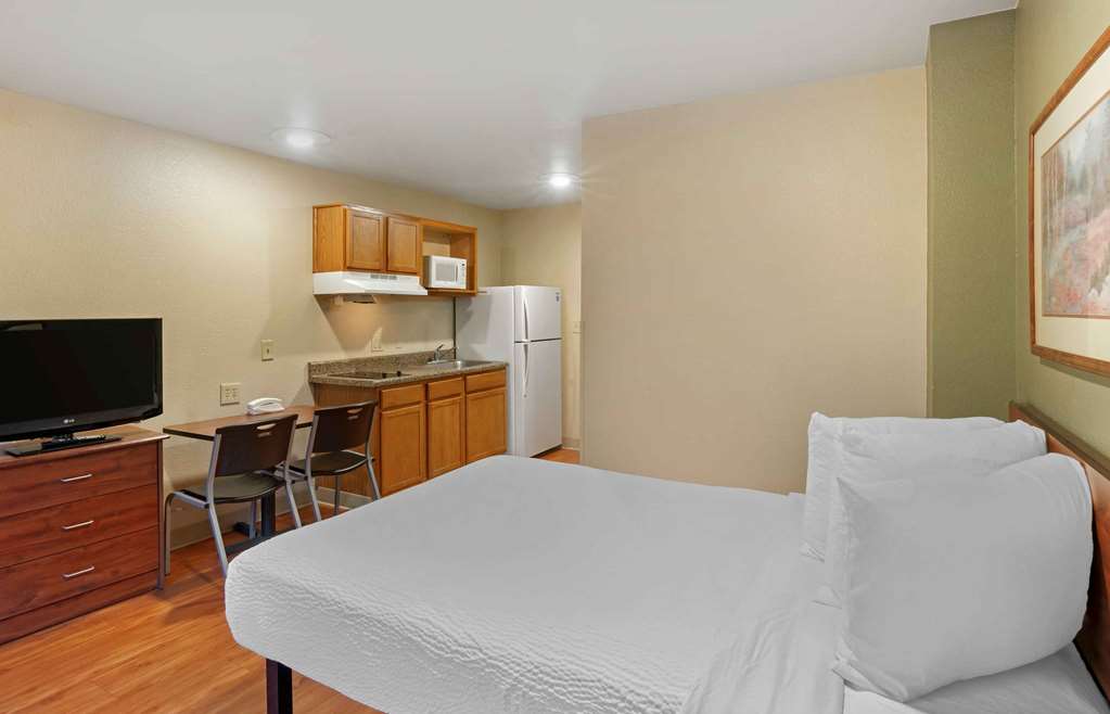 Extended Stay America Select Suites Kansas City South I 49 - photo 11