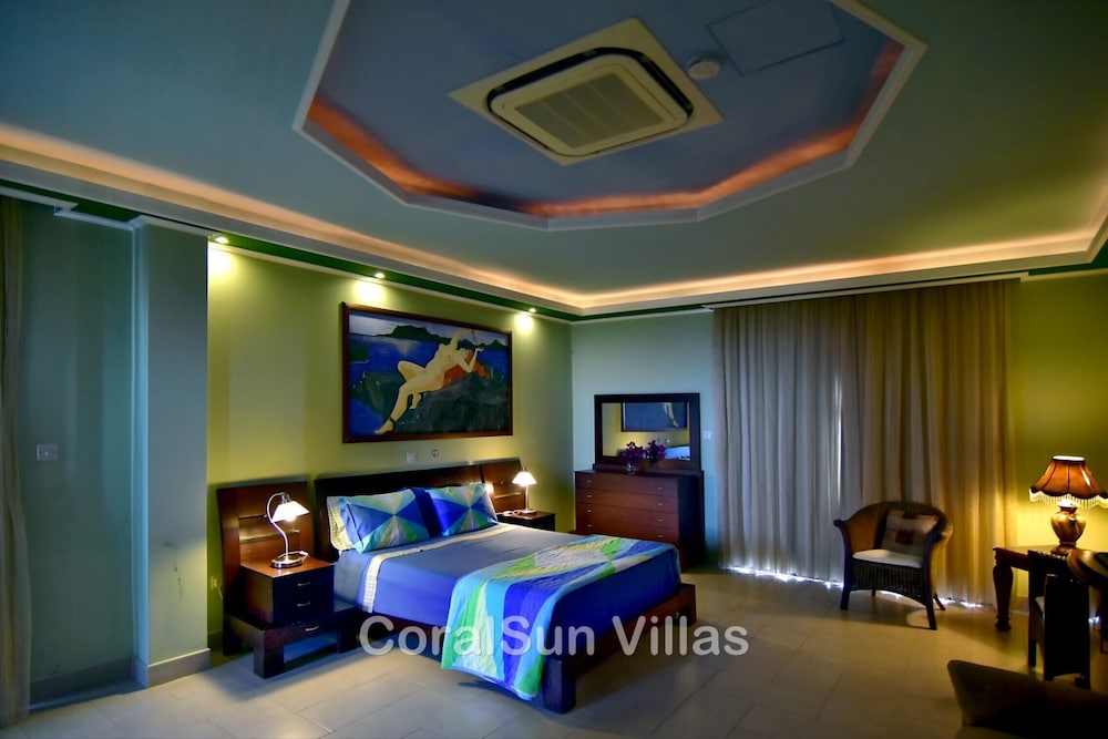 Amazing Luxury Villa Enormous Heated Pool Jacuzzi Gym Games Room In Paphos