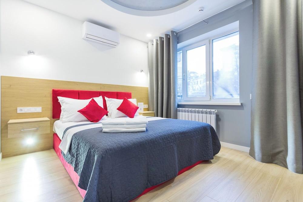 Partner Guest House — 4-Star Luxury Hotel in Kyiv, Ukraine
