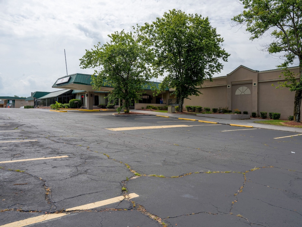 Travelodge by Wyndham Henderson - photo 39