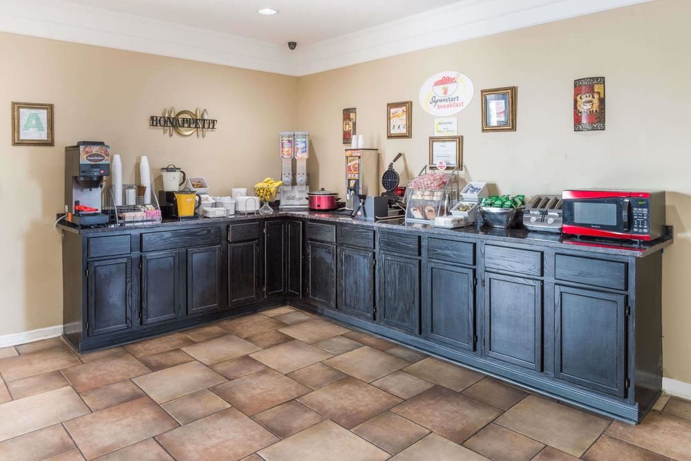 Hotel 7 Inn Paducah - photo 15