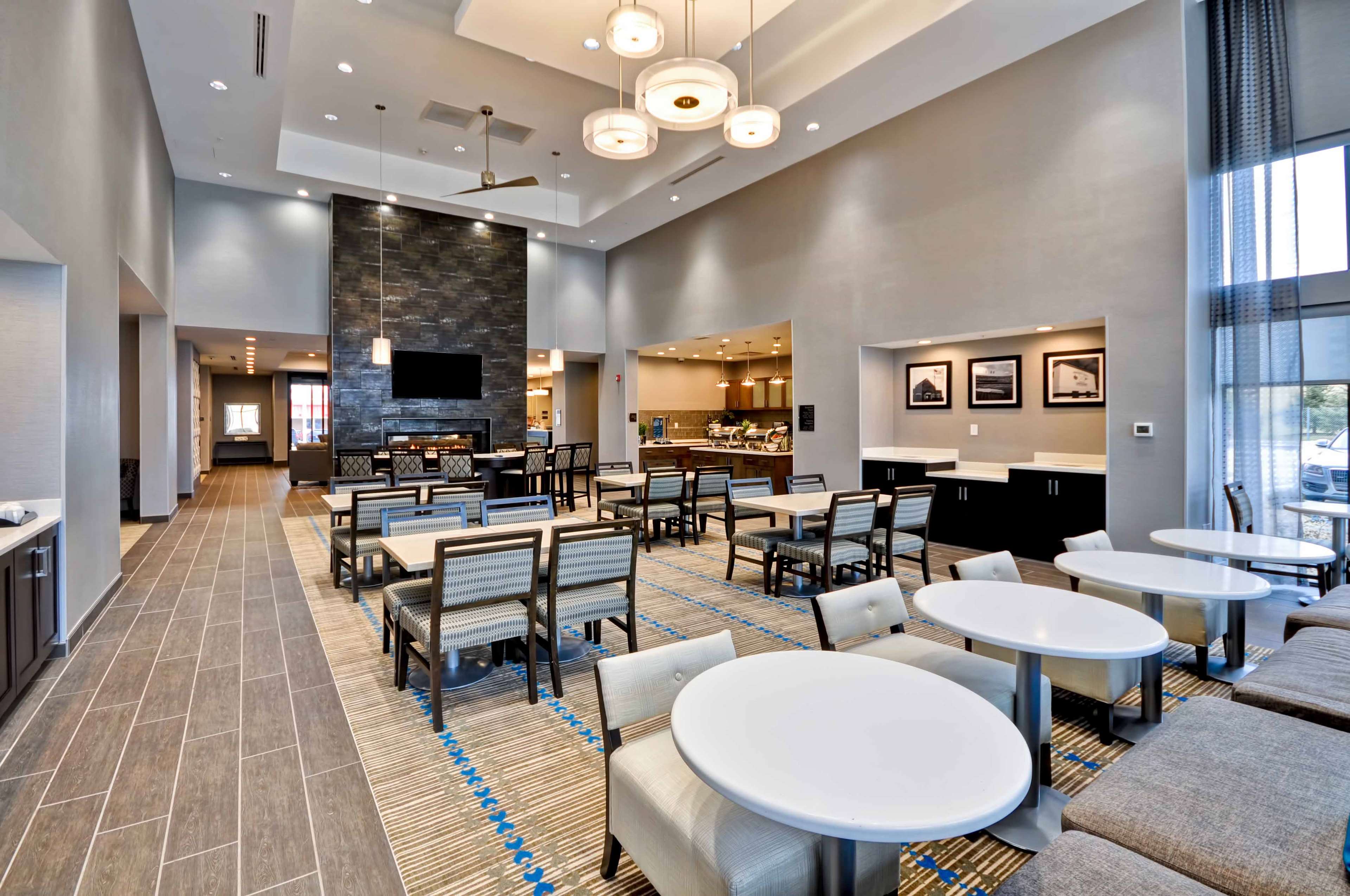 Homewood Suites by Hilton Cincinnati West Chester - photo 9