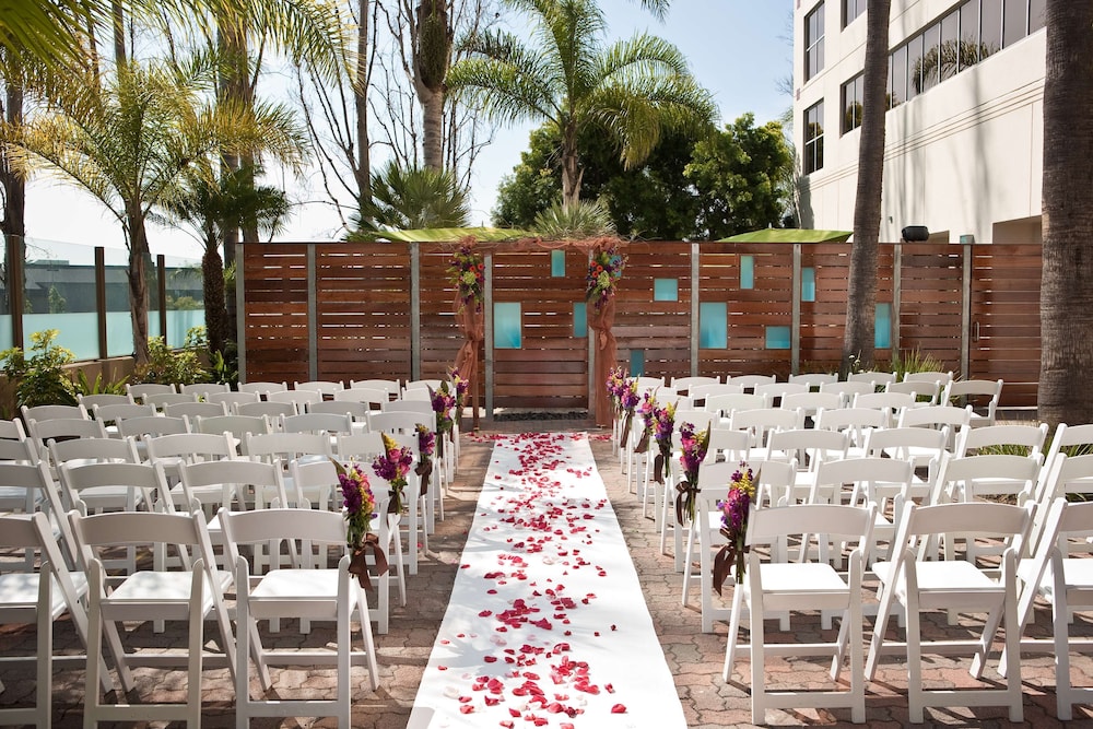 Embassy Suites by Hilton San Diego La Jolla - photo 50