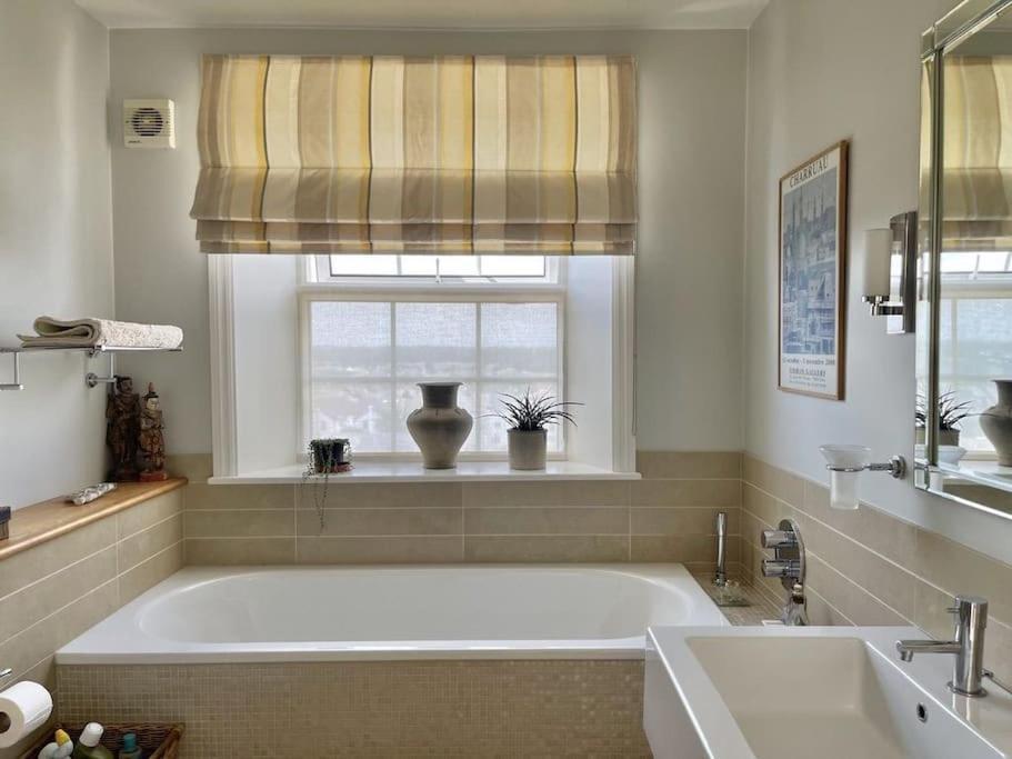 Albion House — 4-Star Luxury Hotel in Deal, United Kingdom