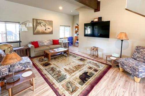 Hemlock Hideaway — Long Beach — photo 3