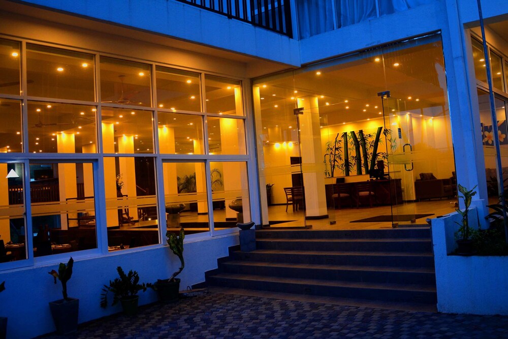 Sole Luna Resort & Spa — hotel in Tangalle