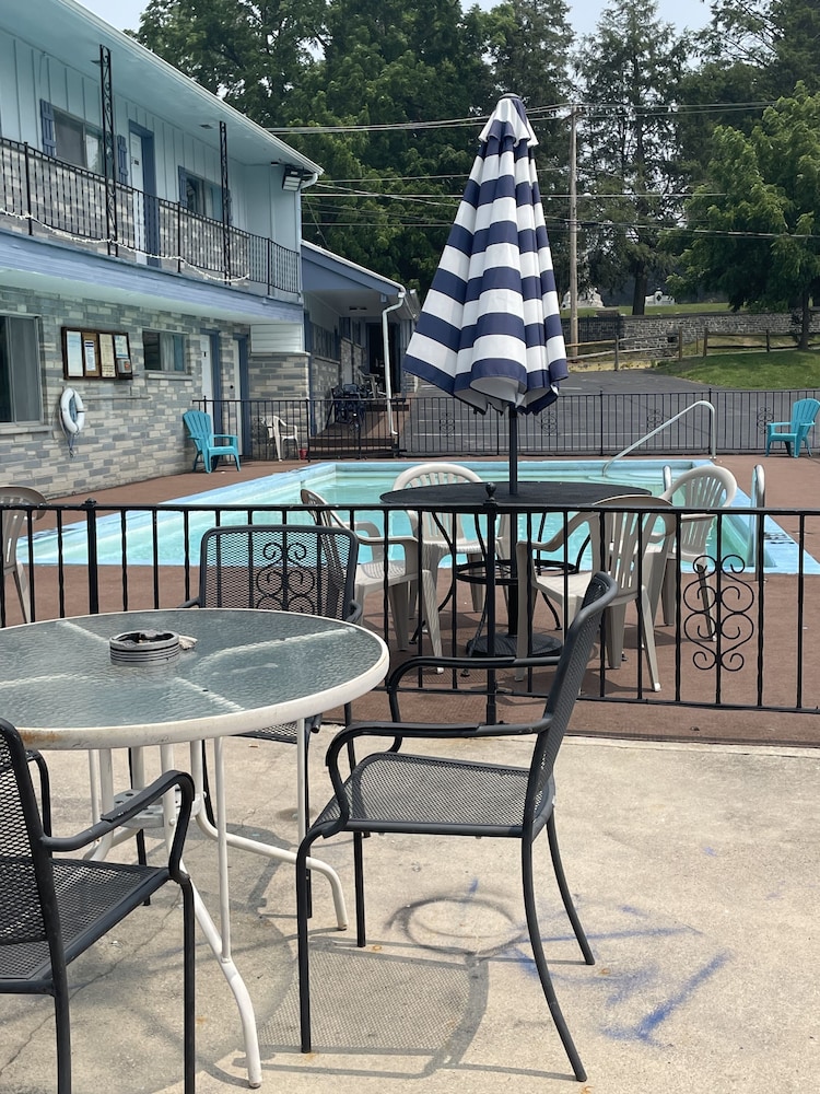 Colton Motel Gettysburg - photo 21