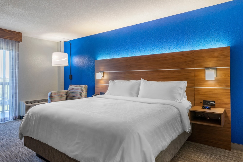 Holiday Inn Express Cape Coral Fort Myers Area an IHG Hotel - photo 5