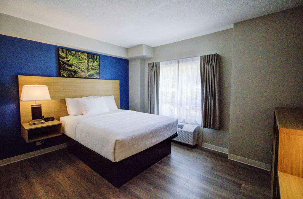 Baymont by Wyndham Gold River — Langley — photo 4