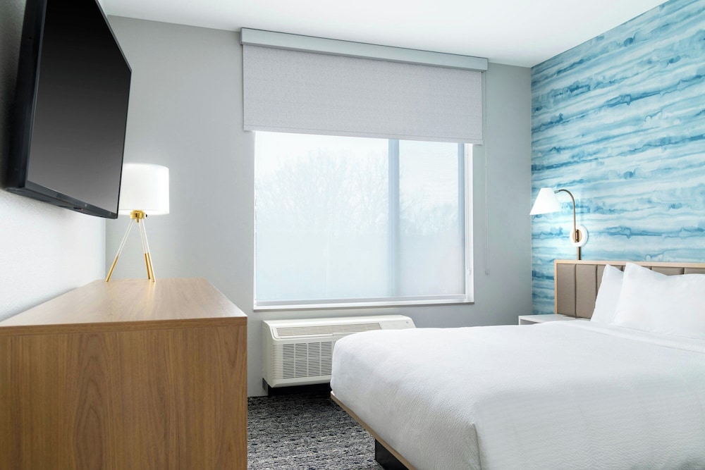 TownePlace Suites by Marriott Holland - photo 8