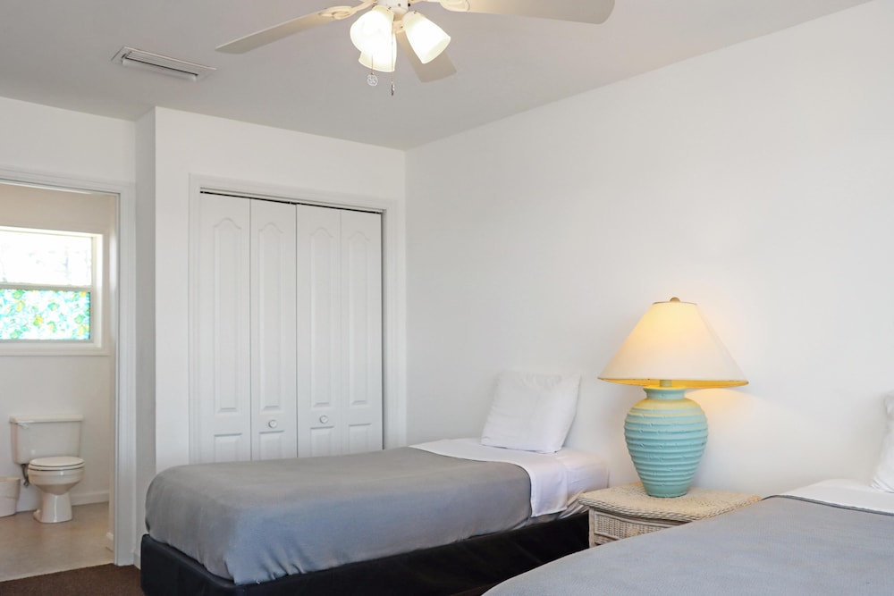 Flamingo Dunes by Pristine Properties Vacation Rentals — 4-Star Luxury Hotel in Port Saint Joe, United States