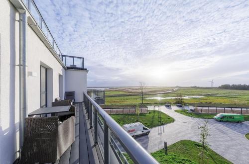 5 Sterne Ferienwohnung Boddenzauber in ruhiger Lage mit traumhaftem Ausblick — 4-Star Luxury Hotel in Wustrow, Germany