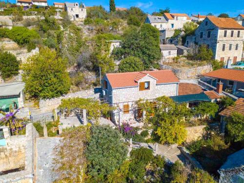 Villa Mary — 4-Star Luxury Hotel in None, Croatia
