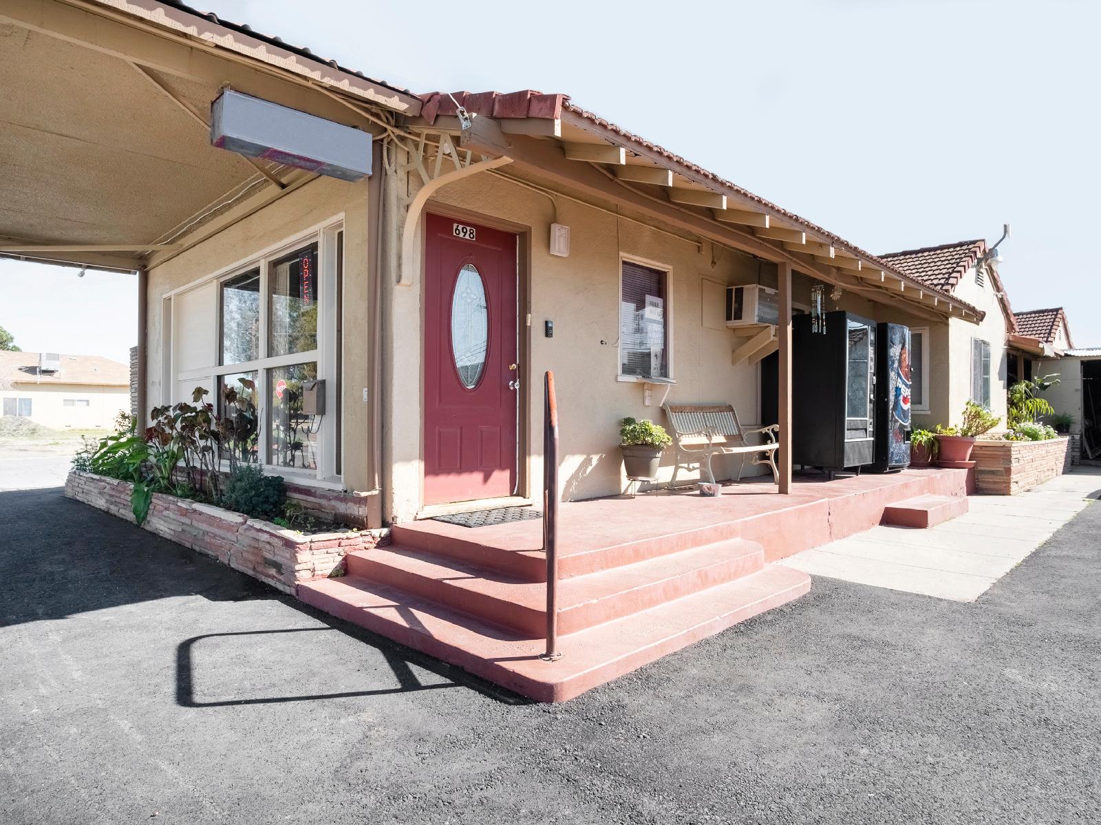 Coalinga Motel - photo 7