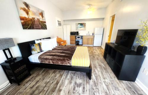Johns Pass Beach Motel - photo 23