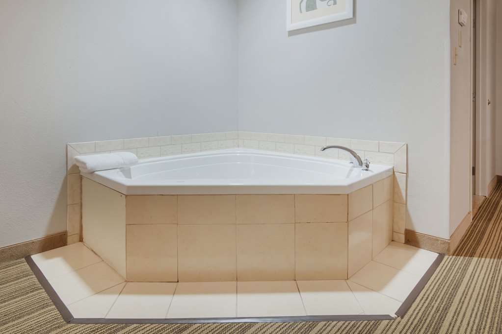 Country Inn & Suites by Radisson Columbia MO - photo 33
