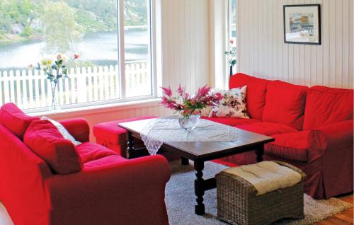 3 Bedroom Gorgeous Home In Lyngdal — 4-Star Luxury Hotel in Lyngdal, Norway