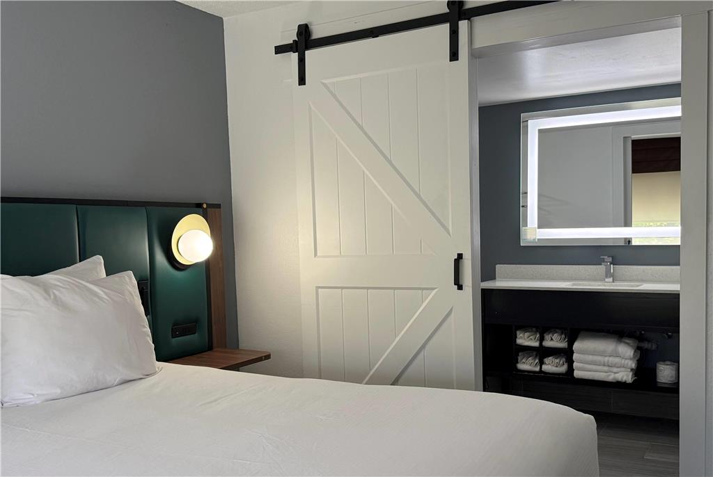 Wingate by Wyndham Indianapolis Airport Rockville Rd. - photo 28
