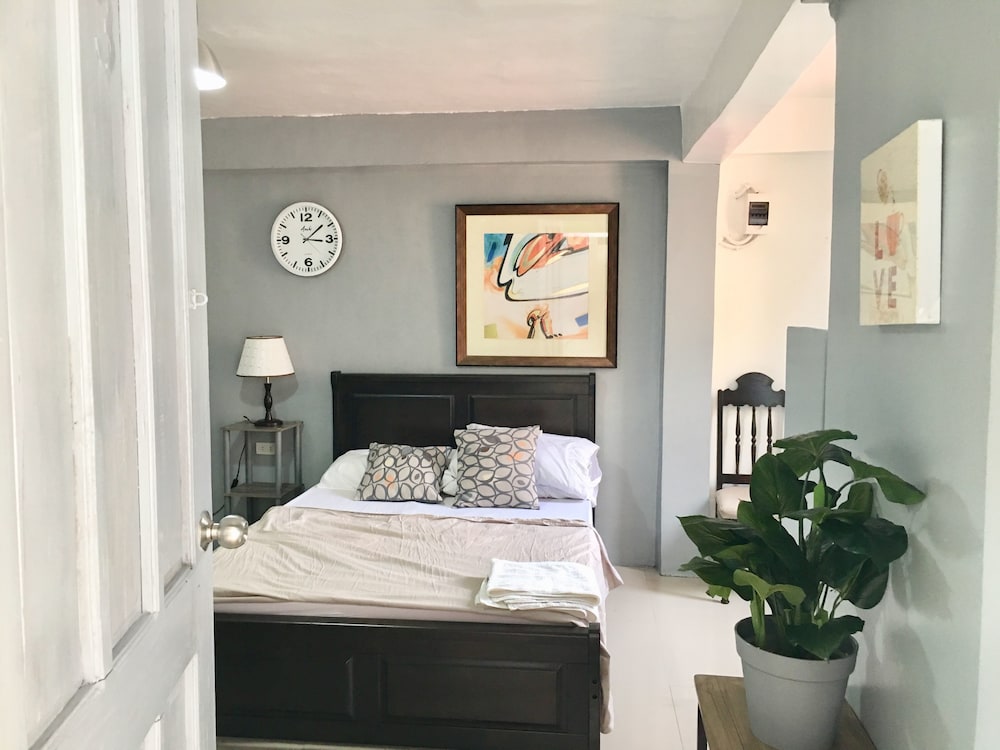 Lalyn’s Room in Quezon City in Quezon, Philippines