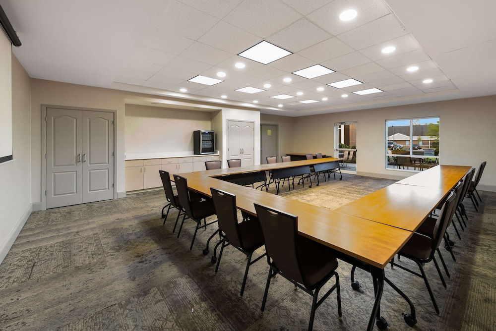 Hilton Garden Inn Columbus Grove City - photo 46