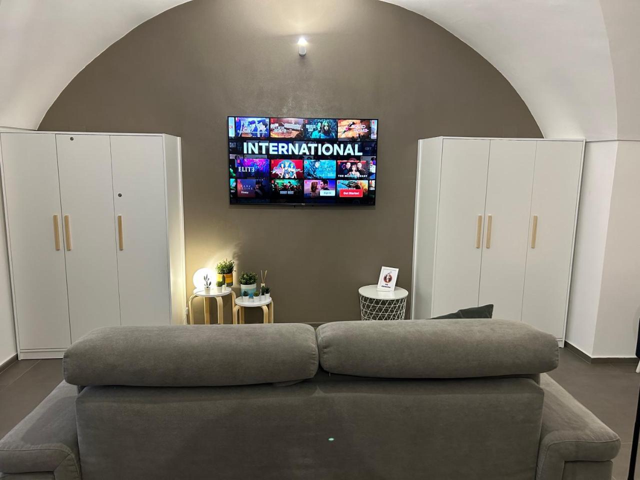 Archome Luxury Apartment — 4-Star Luxury Hotel in Brindisi, Italy