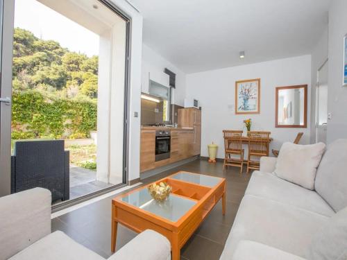 City Holiday Apartment One Bedroom Apartment with Terrace