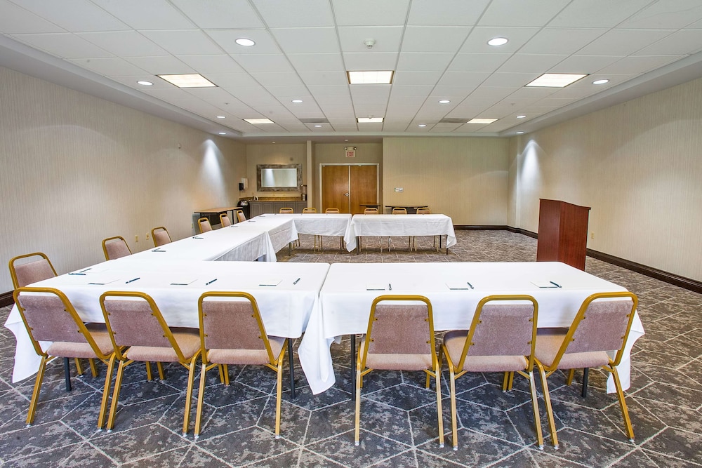 Homewood Suites by Hilton Bakersfield - photo 36
