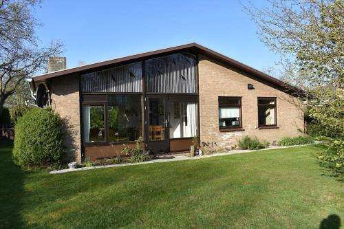 Grevelingenlaan 37 750m2 perceel loopafstand Grevelingen Noordzee — 4-Star Luxury Hotel in Scharendijke, Netherlands