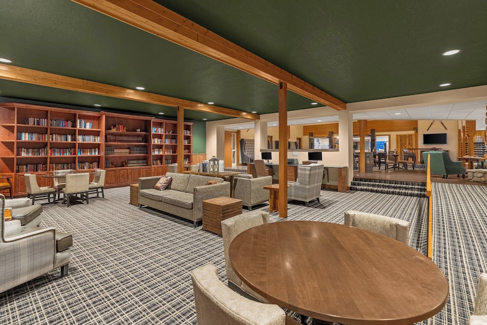 Holiday Inn Express & Suites Hayward by IHG - photo 51