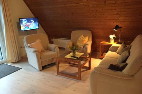 Haus Ohm Dachgeschoß — 4-Star Luxury Hotel in Kellenhusen, Germany