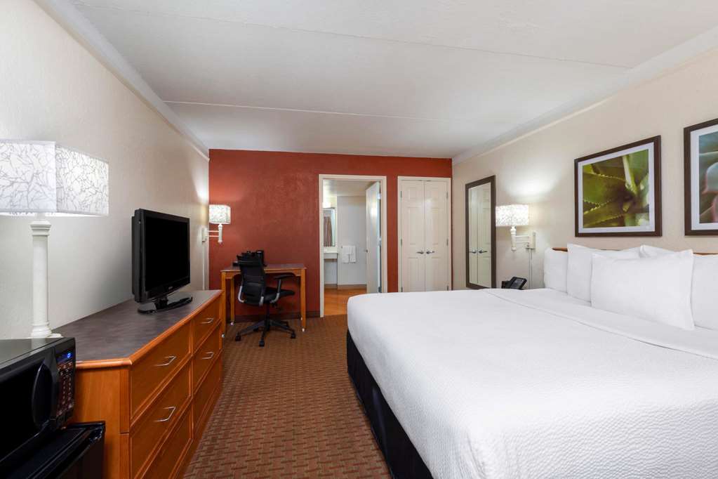 La Quinta East Deerfield Beach Boca Raton - photo 40