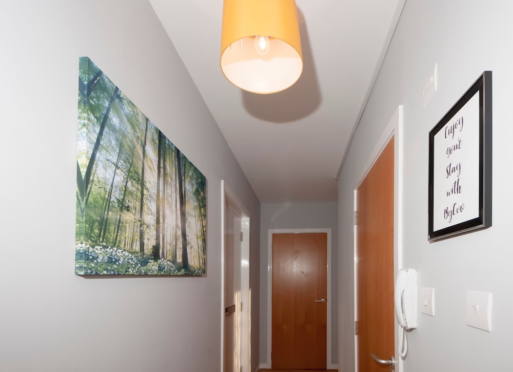 ByEvo 1 Brabloch GLA Apartment — 4-Star Luxury Hotel in Paisley, United Kingdom