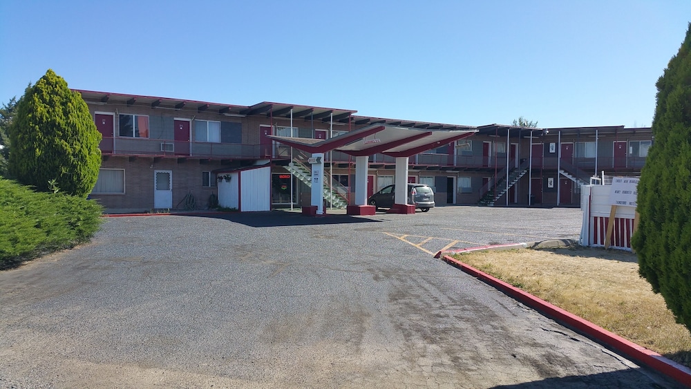 Thunder Bird Motel - photo 66