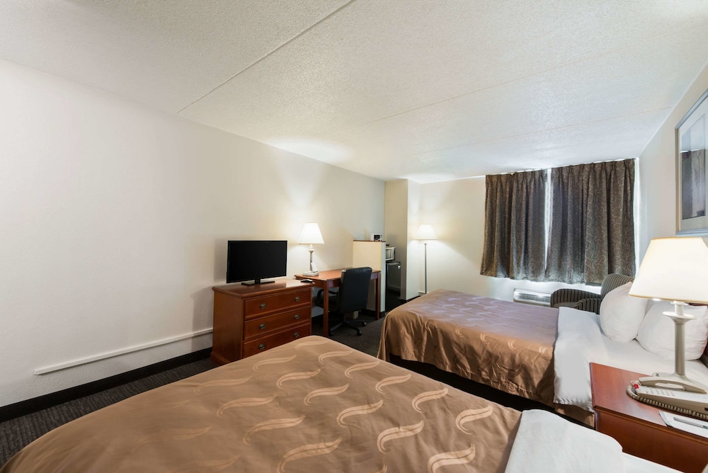 Quality Inn Bradley Bourbonnais - photo 6