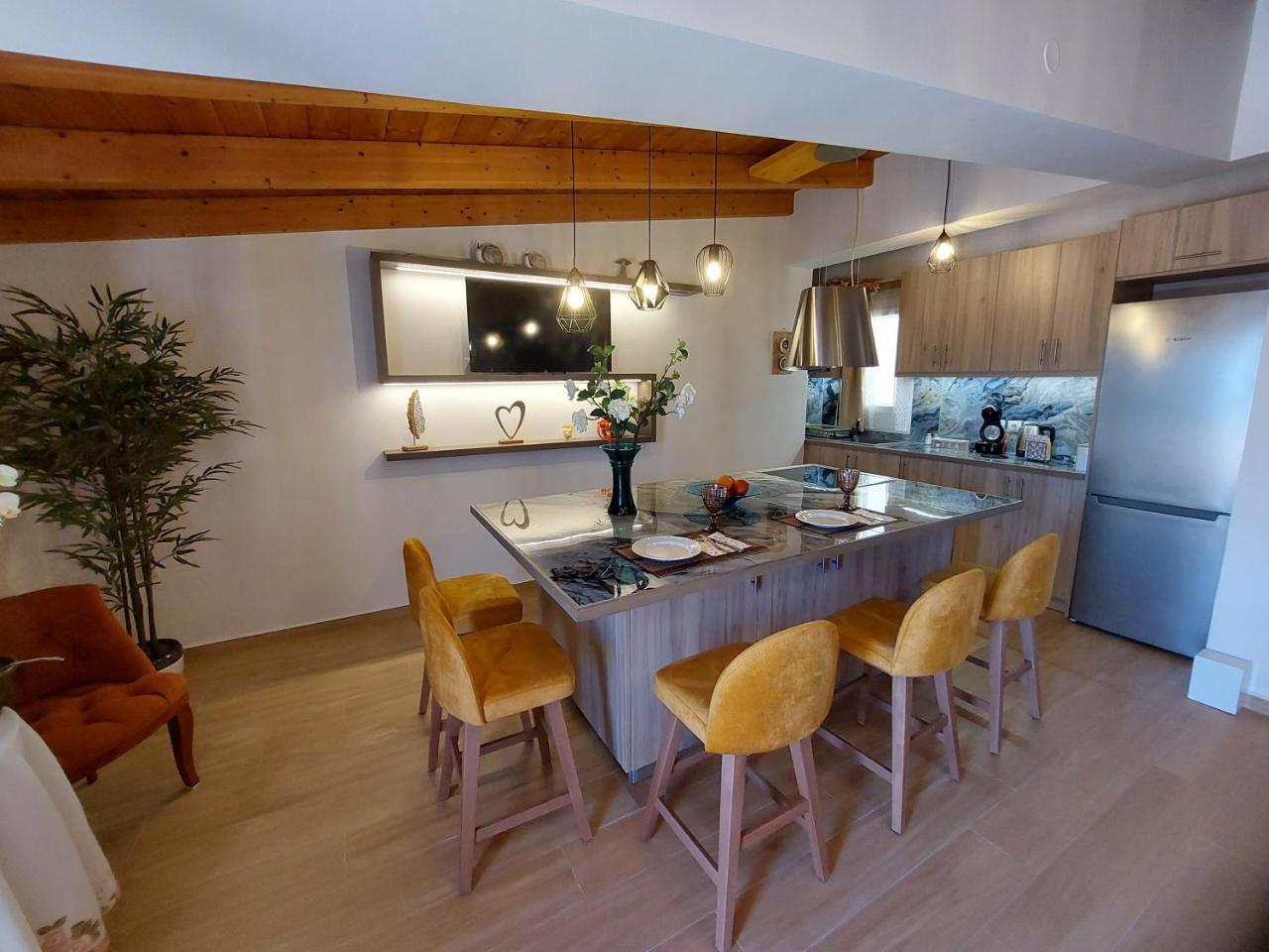 Zoi Luxurious Seaview Retreat — 4-Star Luxury Hotel in Argostolion, Greece