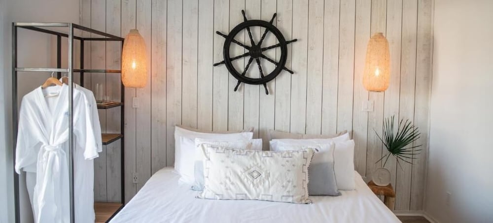 The Surfside Hotel - photo 10