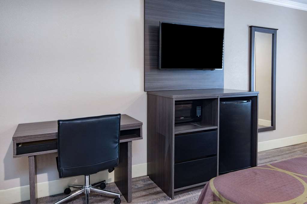 Super 8 by Wyndham North Hollywood - photo 24