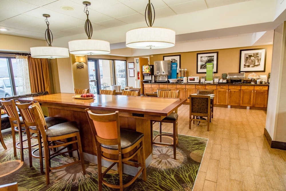 Hampton Inn Caryville I 75 Cove Lake State Park - photo 70